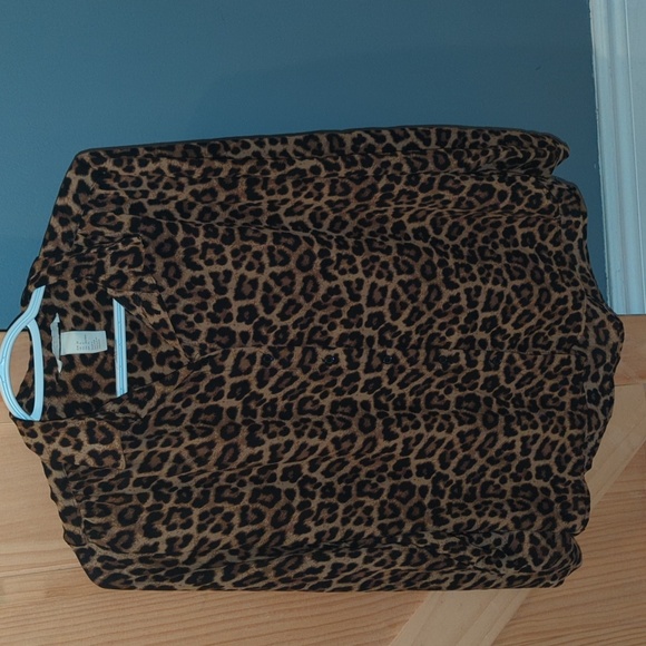H&M leopard print blouse - Picture 1 of 3